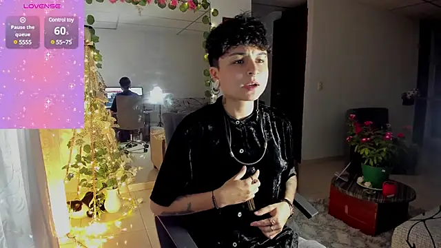 ZuryRamirez  online show from 02/03/25, 11:58