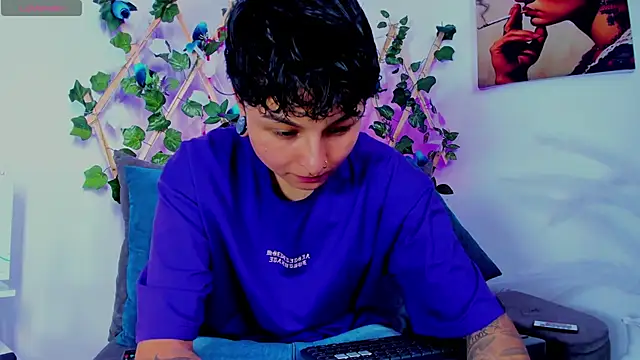 ZuryRamirez  online show from 02/17/25, 07:31