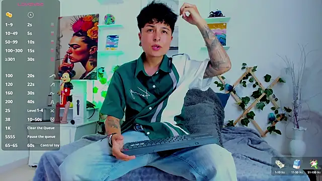 ZuryRamirez  online show from 02/19/25, 07:05