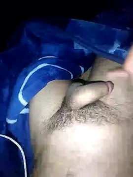 Snapshot of ch___ro69 chatting on 12/23/24, 02:35 ch   ro69 online show from 12/23/24, 02:35