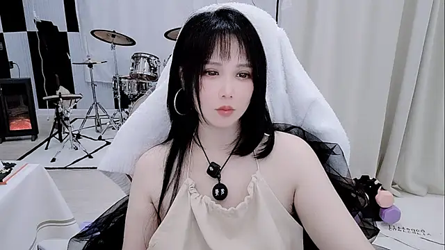 Snapshot of Vaness-a chatting on 04/04/26, 02:47 Vaness-a online show from 04/04/26, 02:47