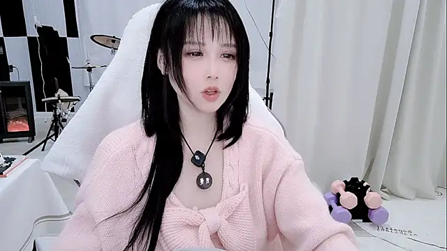 Snapshot of Vaness-a chatting on 04/05/26, 04:48 Vaness-a online show from 04/05/26, 04:48