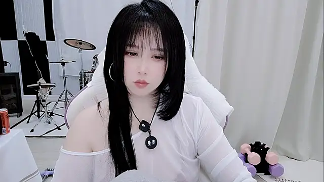 Snapshot of Vaness-a chatting on 04/20/26, 08:39 Vaness-a online show from 04/20/26, 08:39