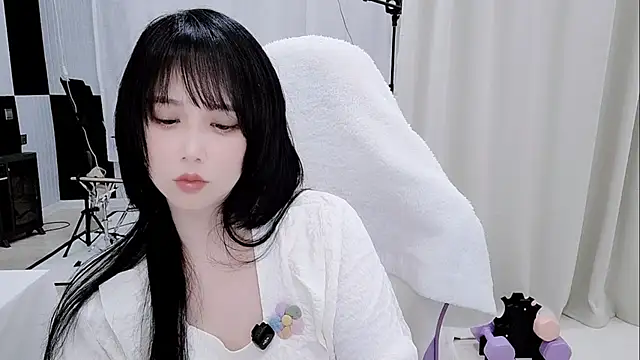 Vaness-a online show from 05/19/26, 02:56