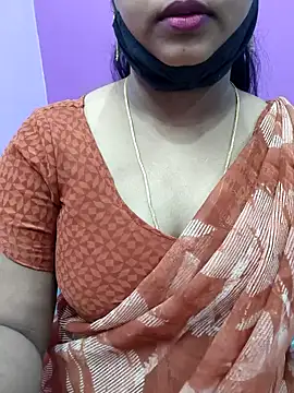 Snapshot of Vaishali90 chatting on 12/19/24, 04:57 Vaishali90 online show from 12/19/24, 04:57