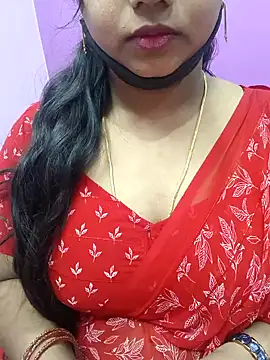 Snapshot of Vaishali90 chatting on 01/05/25, 01:45 Vaishali90 online show from 01/05/25, 01:45
