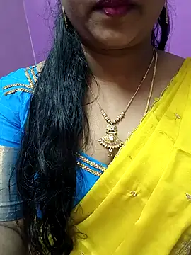 Snapshot of Vaishali90 chatting on 01/13/25, 07:00 Vaishali90 online show from 01/13/25, 07:00