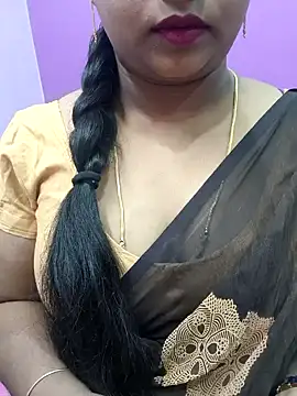 Snapshot of Vaishali90 chatting on 01/22/25, 05:17 Vaishali90 online show from 01/22/25, 05:17
