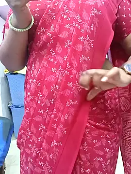 Snapshot of Vaishali90 chatting on 01/27/25, 08:40 Vaishali90 online show from 01/27/25, 08:40