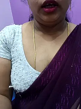 Snapshot of Vaishali90 chatting on 01/28/25, 04:30 Vaishali90 online show from 01/28/25, 04:30