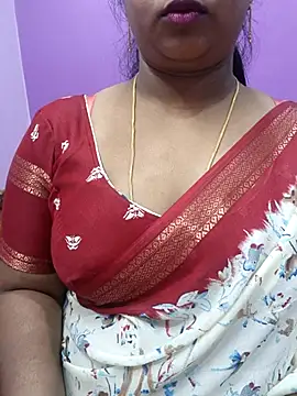 Snapshot of Vaishali90 chatting on 02/17/25, 08:04 Vaishali90 online show from 02/17/25, 08:04
