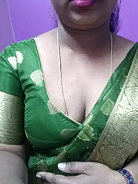 Snapshot of Vaishali90 chatting on 02/18/25, 04:48 Vaishali90 online show from 02/18/25, 04:48