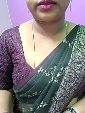 Snapshot of Vaishali90 chatting on 02/24/25, 05:20 Vaishali90 online show from 02/24/25, 05:20