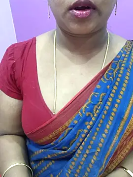 Snapshot of Vaishali90 chatting on 03/05/25, 07:38 Vaishali90 online show from 03/05/25, 07:38