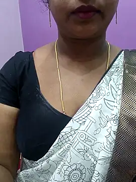 Snapshot of Vaishali90 chatting on 03/10/25, 04:46 Vaishali90 online show from 03/10/25, 04:46