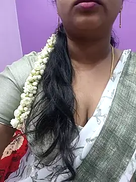 Snapshot of Vaishali90 chatting on 03/13/25, 04:45 Vaishali90 online show from 03/13/25, 04:45