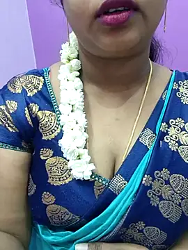 Snapshot of Vaishali90 chatting on 03/19/25, 04:13 Vaishali90 online show from 03/19/25, 04:13