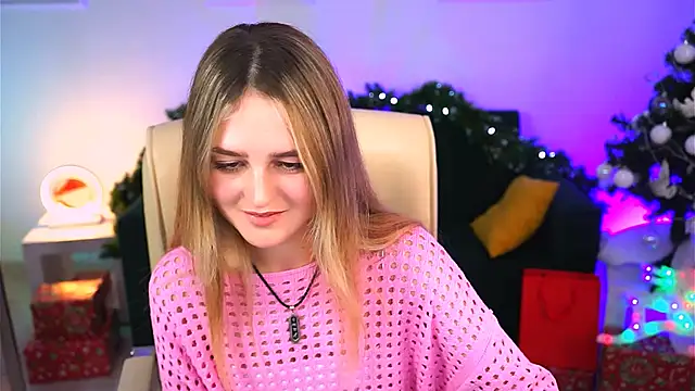 DeboraLarson online show from 12/21/24, 07:13