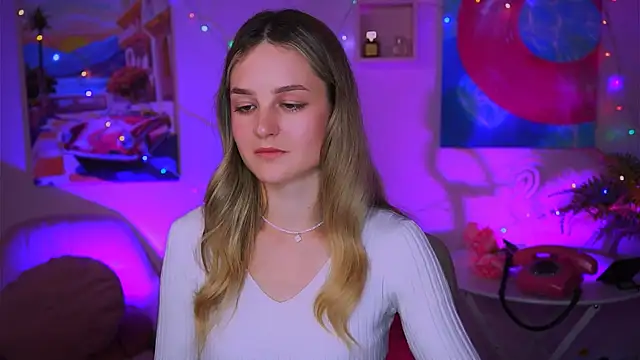 DeboraLarson online show from 12/25/24, 07:14