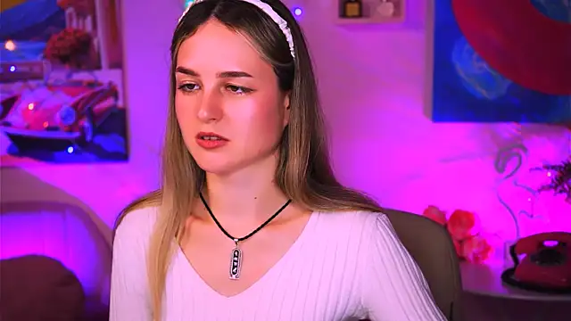 DeboraLarson online show from 01/10/25, 02:55