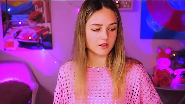 DeboraLarson online show from 01/26/25, 04:30