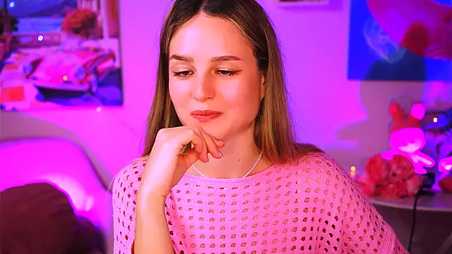 DeboraLarson online show from 01/28/25, 02:31