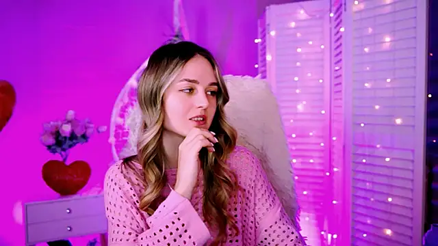 DeboraLarson online show from 02/26/25, 12:49