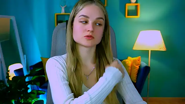 DeboraLarson online show from 03/09/25, 08:18