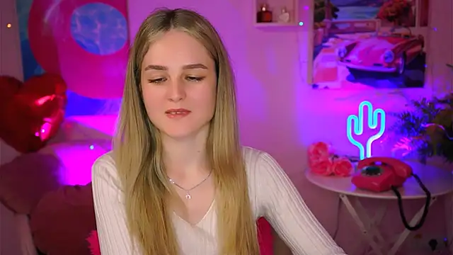 DeboraLarson online show from 03/10/25, 09:53