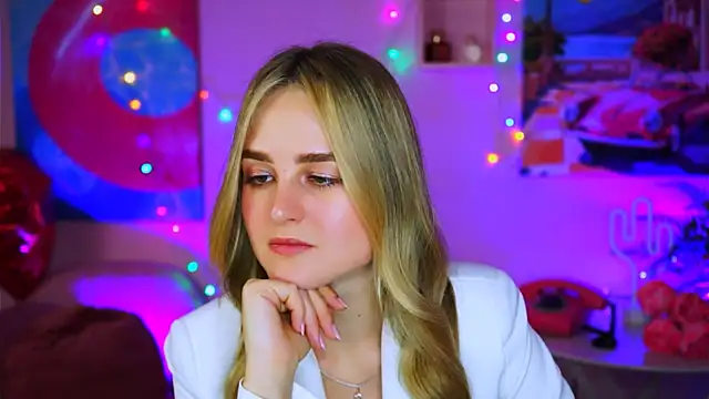 DeboraLarson online show from 03/16/25, 06:53