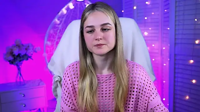 DeboraLarson online show from 03/19/25, 04:14