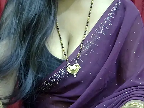 Snapshot of HOT-SEEMAA chatting on 11/22/25, 07:46 HOT-SEEMAA online show from 11/22/25, 07:46