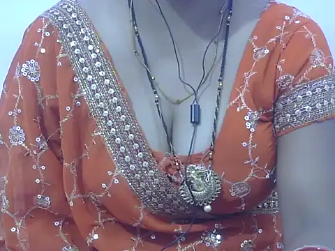 Snapshot of HOT-SEEMAA chatting on 05/01/26, 06:56 HOT-SEEMAA online show from 05/01/26, 06:56