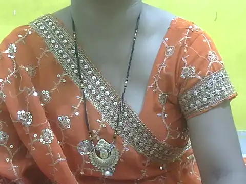 Snapshot of HOT-SEEMAA chatting on 05/14/26, 05:14 HOT-SEEMAA online show from 05/14/26, 05:14