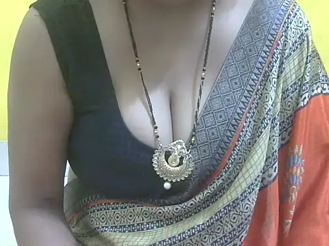 Snapshot of HOT-SEEMAA chatting on 06/06/26, 02:49 HOT-SEEMAA online show from 06/06/26, 02:49
