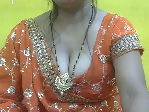 Snapshot of HOT-SEEMAA chatting on 06/07/26, 08:12 HOT-SEEMAA online show from 06/07/26, 08:12