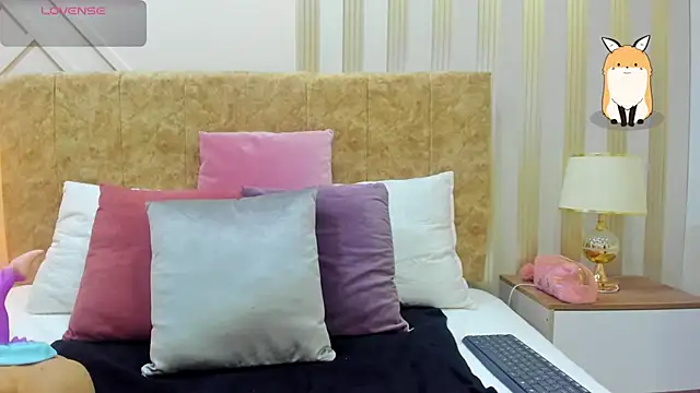 ashley  foxx  online show from 01/21/25, 02:48