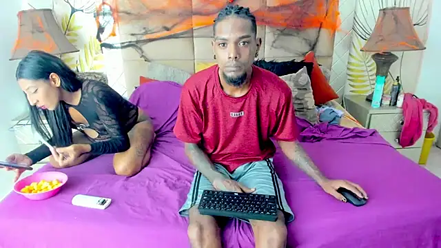 bigblackhotx1 online show from 10/29/25, 08:16