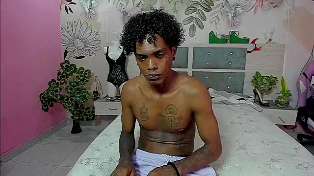 bigblackhotx1 online show from 01/05/26, 08:34