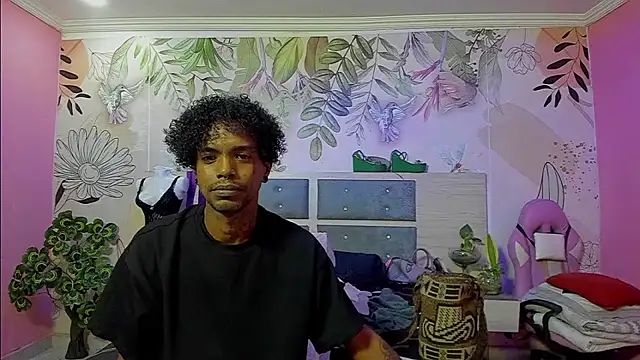 bigblackhotx1 online show from 01/18/26, 12:53