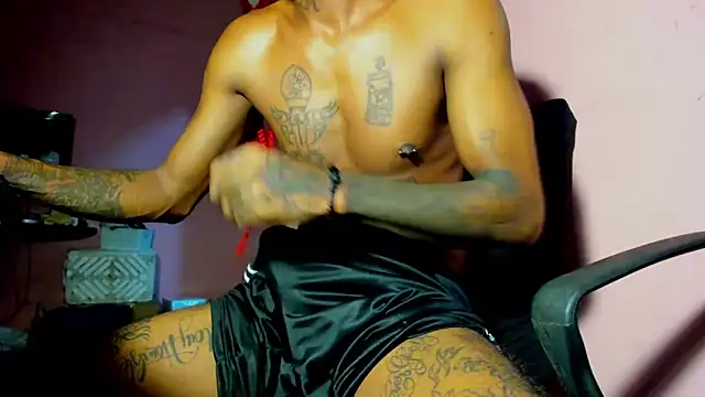 bigblackhotx1 online show from 04/09/26, 10:20