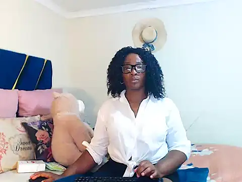 veronica1xxx online show from 12/18/25, 07:20