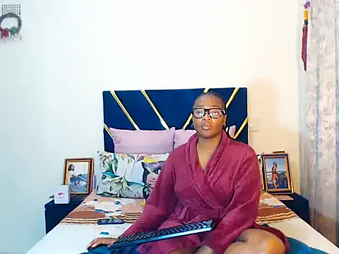 veronica1xxx online show from 03/08/26, 07:50