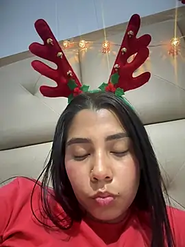 Snapshot of darsha_90 chatting on 12/05/24, 02:42 darsha 90 online show from 12/05/24, 02:42