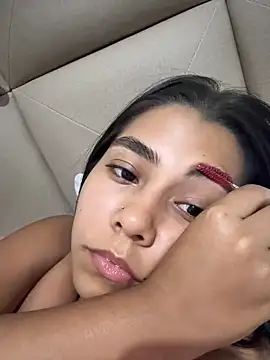 Snapshot of darsha_90 chatting on 12/07/24, 03:47 darsha 90 online show from 12/07/24, 03:47