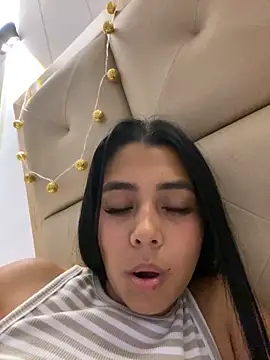 Snapshot of darsha_90 chatting on 12/26/24, 04:21 darsha 90 online show from 12/26/24, 04:21