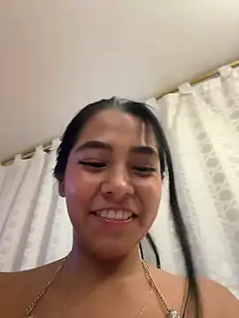 Snapshot of darsha_90 chatting on 01/12/25, 03:28 darsha 90 online show from 01/12/25, 03:28