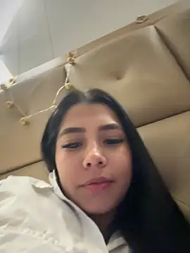 Snapshot of darsha_90 chatting on 01/21/25, 03:48 darsha 90 online show from 01/21/25, 03:48