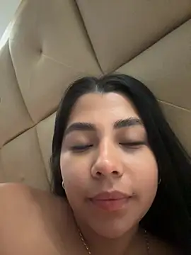 Snapshot of darsha_90 chatting on 04/24/26, 03:31 darsha 90 online show from 04/24/26, 03:31