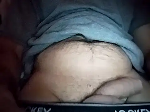 Snapshot of workhard87 chatting on 02/16/25, 05:15 workhard87 online show from 02/16/25, 05:15